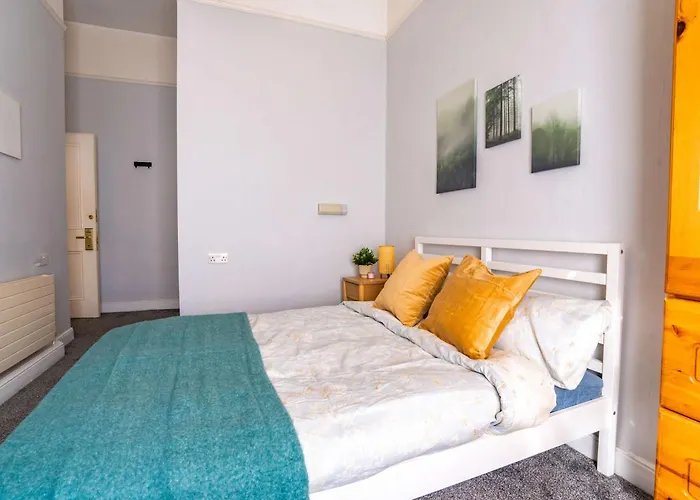 Ensuite For 2 In The Heart Of Georgian